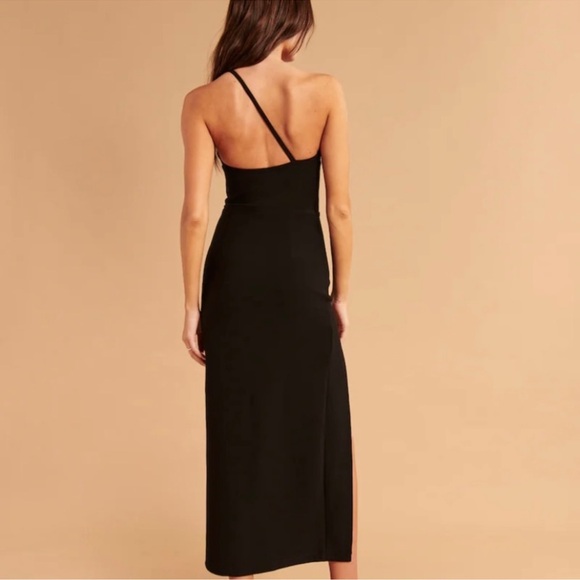 Abercrombie & Fitch Asymmetrical One-Shoulder Maxi Dress - Picture 5 of 10
